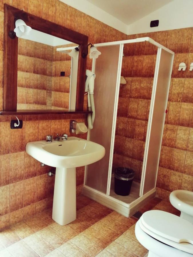 Malaspina Hotel & Resort Боза Екстер'єр фото