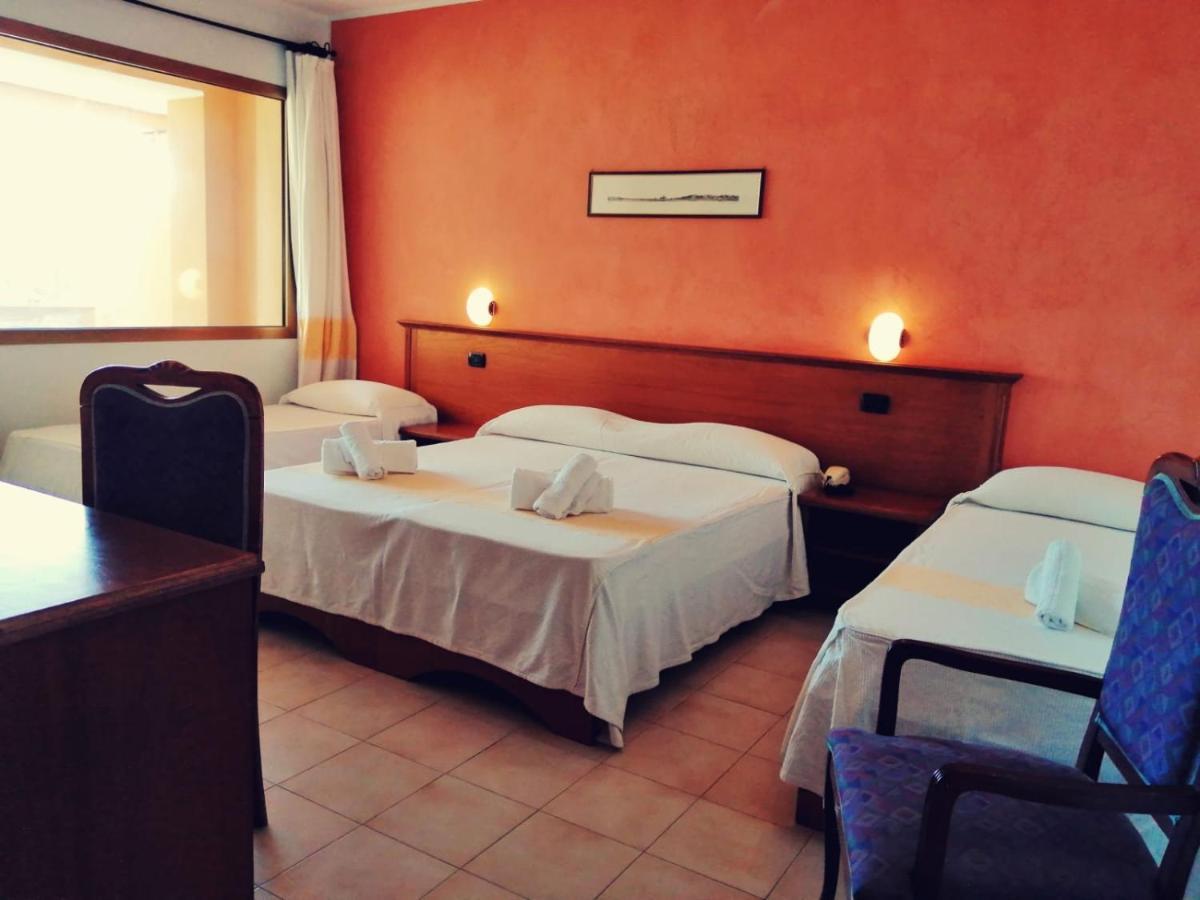 Malaspina Hotel & Resort Боза Екстер'єр фото