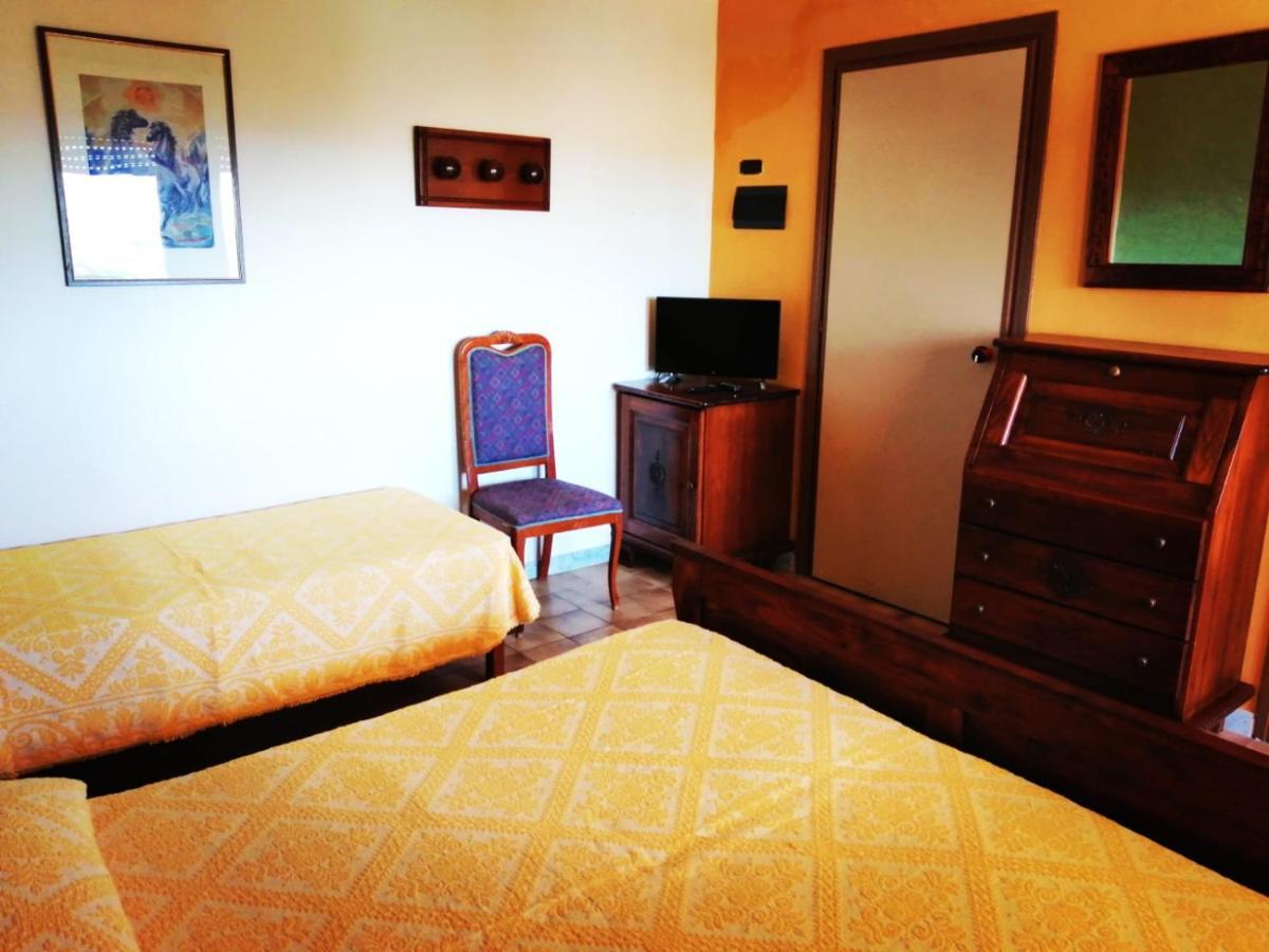 Malaspina Hotel & Resort Боза Екстер'єр фото