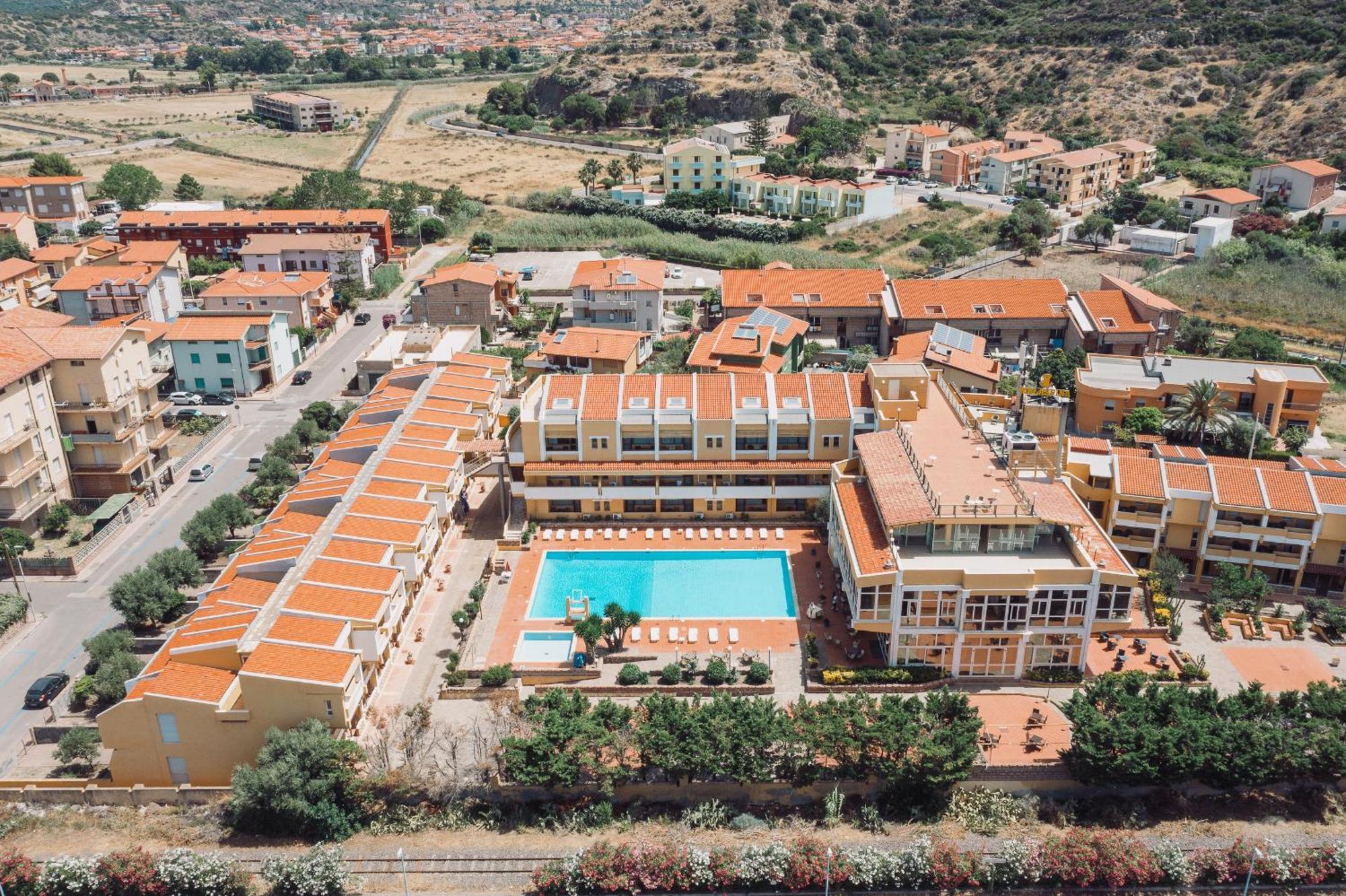 Malaspina Hotel & Resort Боза Екстер'єр фото