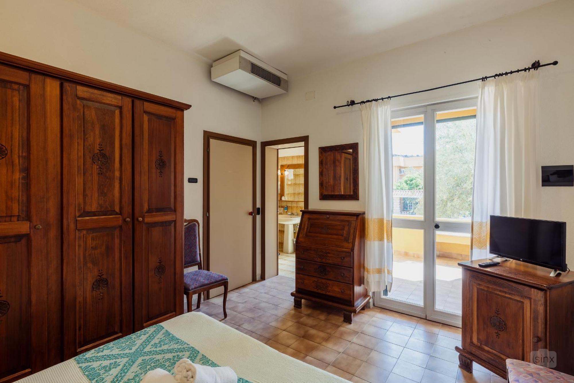 Malaspina Hotel & Resort Боза Екстер'єр фото
