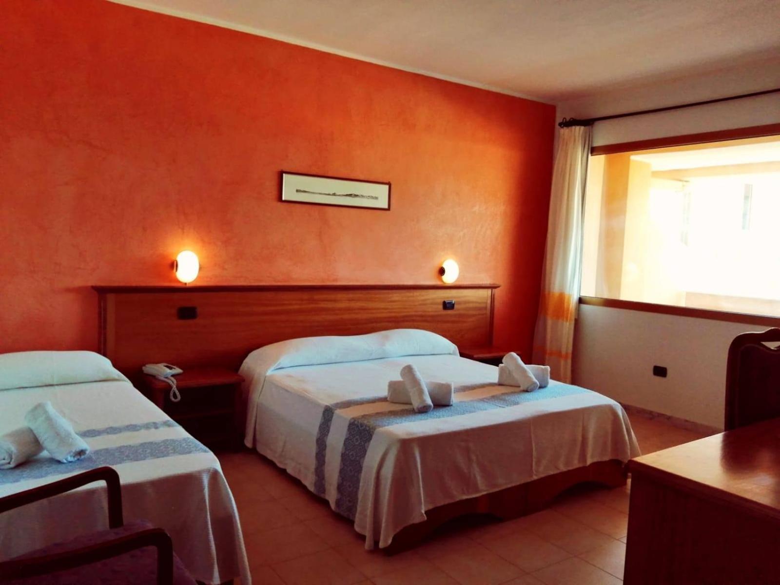 Malaspina Hotel & Resort Боза Екстер'єр фото