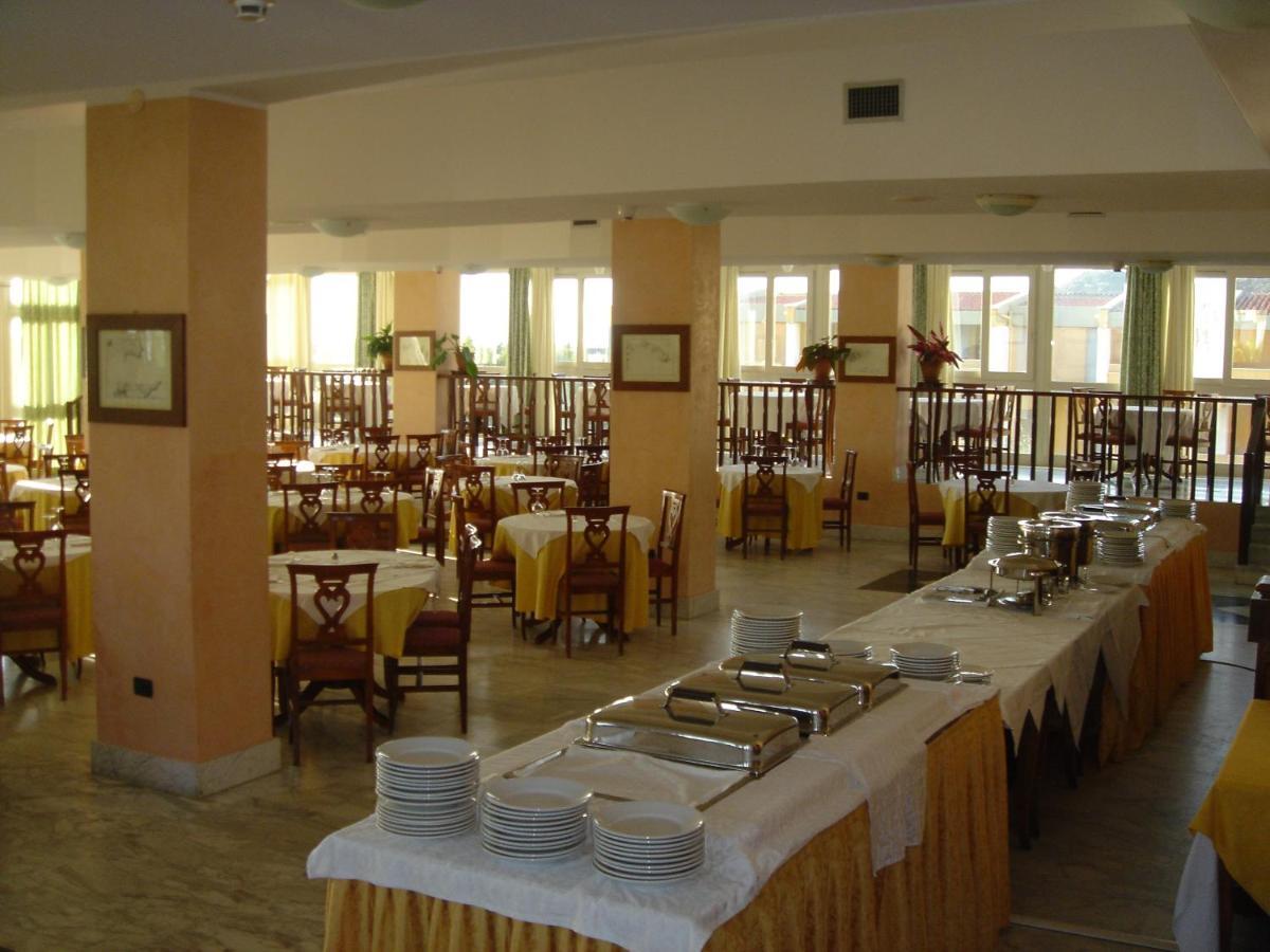 Malaspina Hotel & Resort Боза Екстер'єр фото